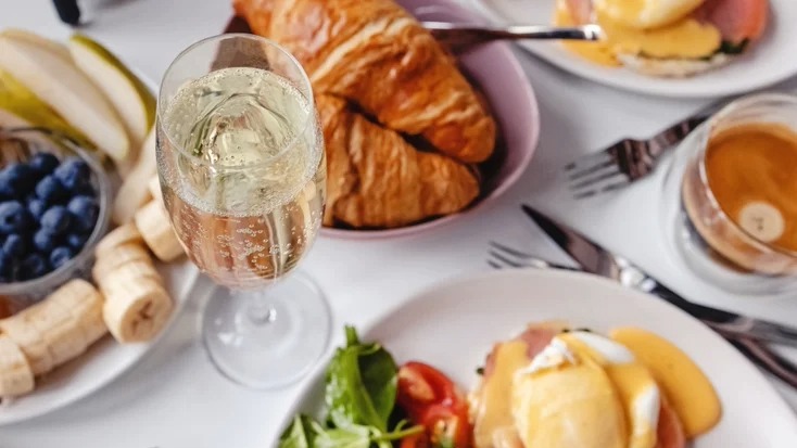 Prosecco tasting setup (placeholder)