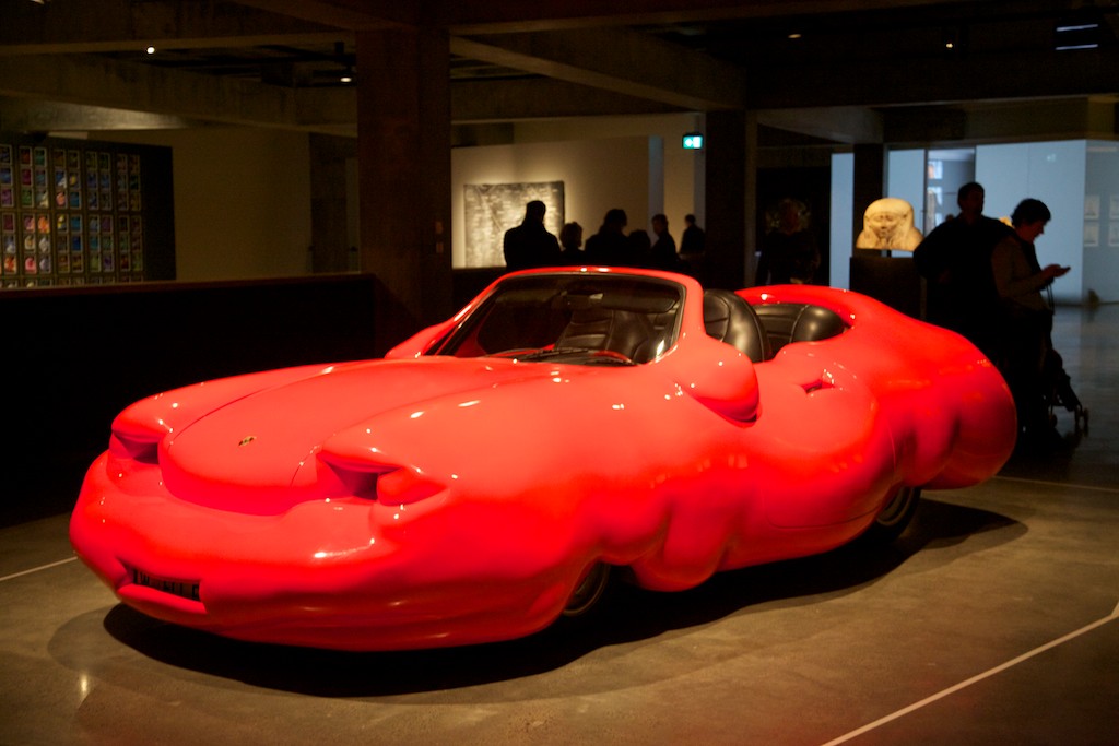 Mona – Sculpture of a Ferrari